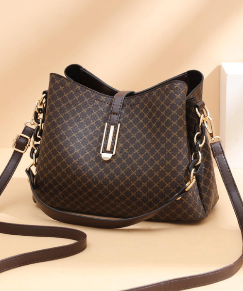 Ladies fashion handbags orean version autumn and winter new trend shoulder messenger killer bag
